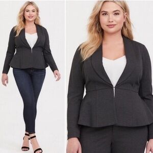Torrid peplum style blazer! Size 5X NWT!
